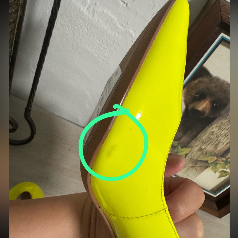 NWT Banana Republic Vibrant Yellow High Heels - Picture 4 of 5